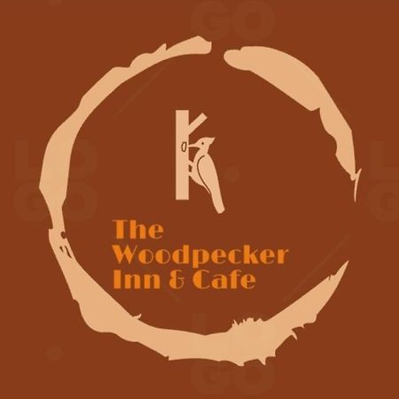 The Woodpecker Inn & Cafe, Jibhi Exteriér fotografie
